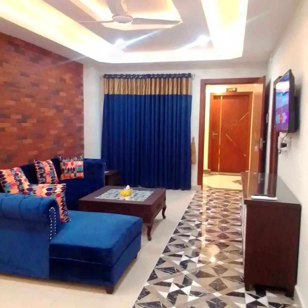 Royal Galaxy Hotel & Residence - Near Islamabad International Airport & Motorway Esterno foto