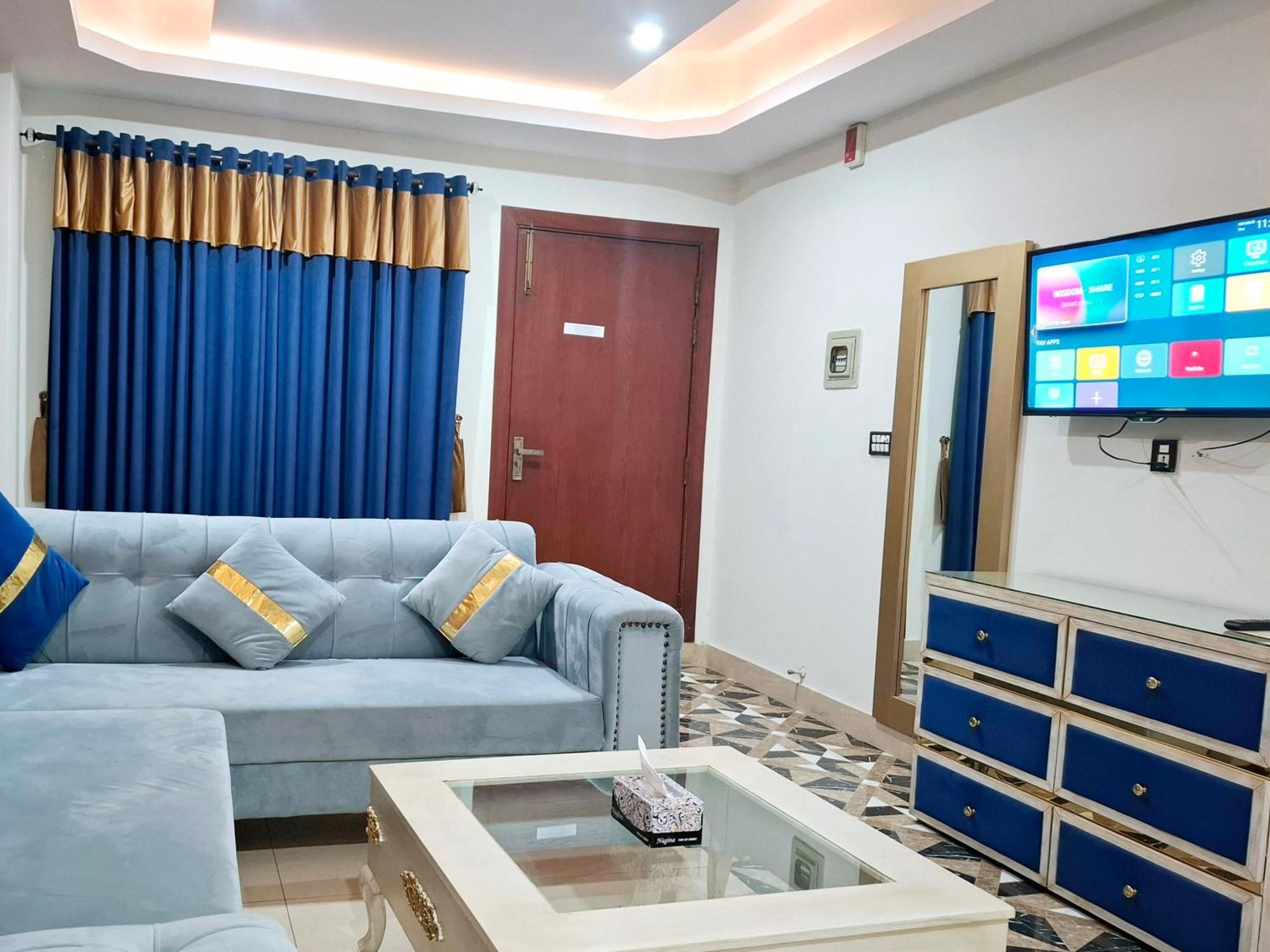 Royal Galaxy Hotel & Residence - Near Islamabad International Airport & Motorway Esterno foto